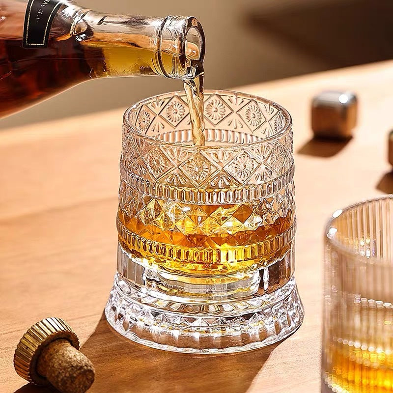 The Eluné Kinetic Crystal Whiskey Set